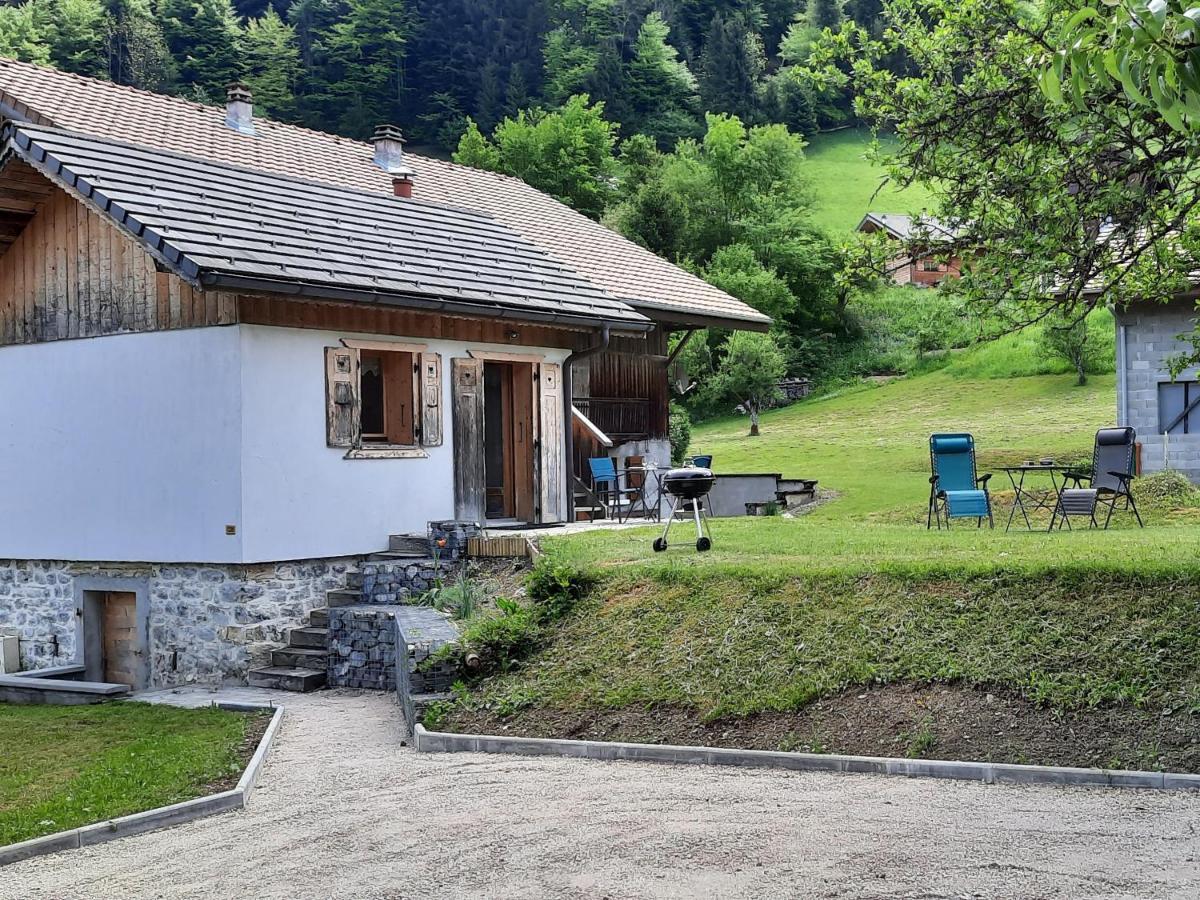 Le Petit Caboin Guest House Seytroux Eksteriør bilde